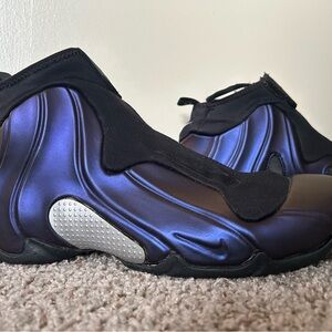 Nike Flightposite sneakers in EGGPLANT